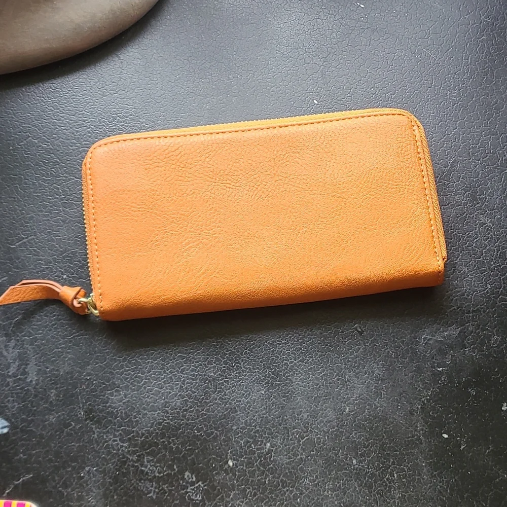 Wallet - Picture 2 of 5